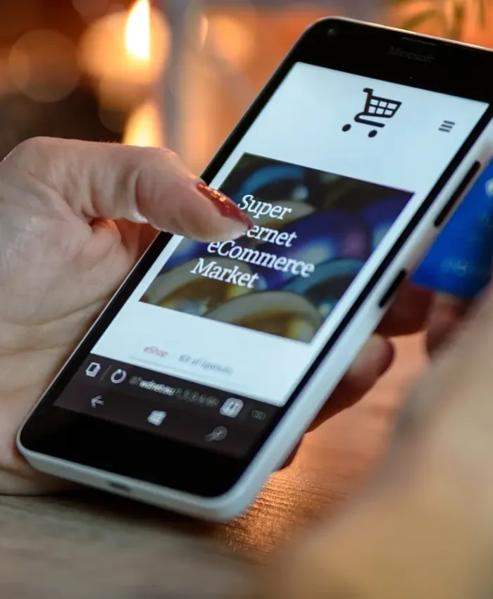 holiday shopping, smartphone, telephone-1921658.jpg